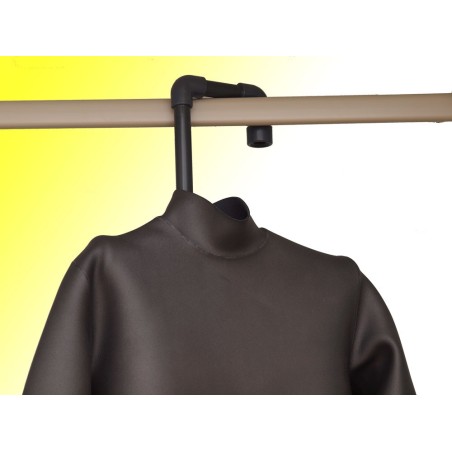 Hanger for freediving jackets