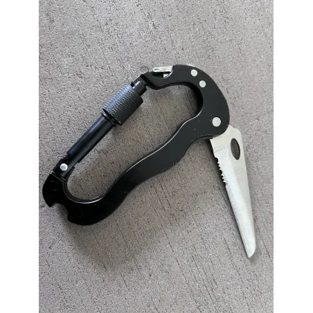 Carabiner folding knive